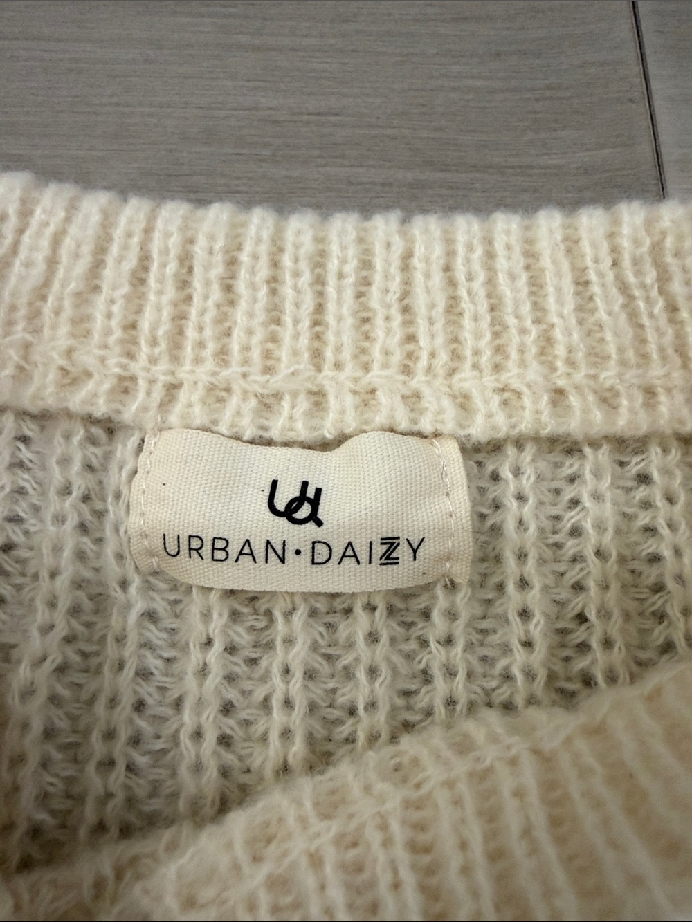 Urban Daizy - Women’s Cream Stripe Sweater with Denim Sleeves - Size S/M - Picture 3 of 4